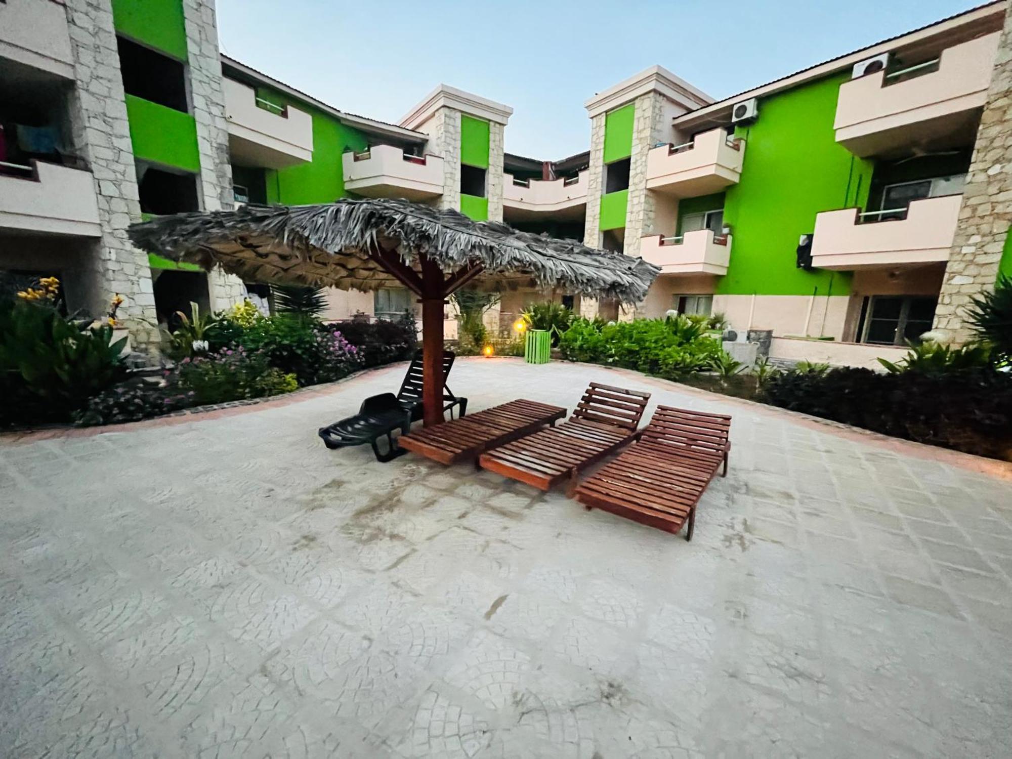 Cozy Apartment With Pool, Near Beach And Center ซังตามาเรีย ภายนอก รูปภาพ